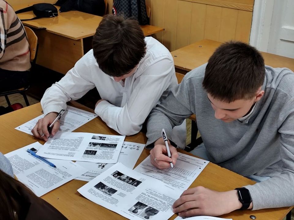 Кандидат в депутаты Государственной Думы РФ Сергей Квачук принял участие в международной исторической акции "Диктант Победы - 2026" Кандидат в депутаты Государственной Думы РФ Сергей Квачук принял участие в международной исторической акции "Диктант Победы - 2026"