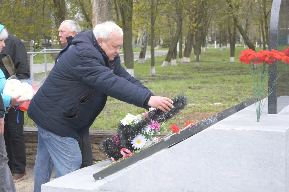 Память, которая не гаснет: Белокуракинский округ почтил ликвидаторов Чернобыльской катастрофы Память, которая не гаснет: Белокуракинский округ почтил ликвидаторов Чернобыльской катастрофы