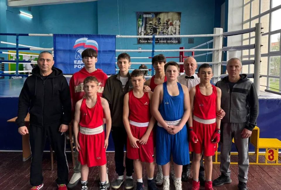В Краснолучском спортивном комплексе проходит Республиканский турнир по боксу, посвященный памяти Заслуженного тренера УССР Сергеева Анатолия Куприяновича В Краснолучском спортивном комплексе проходит Республиканский турнир по боксу, посвященный памяти Заслуженного тренера УССР Сергеева Анатолия Куприяновича