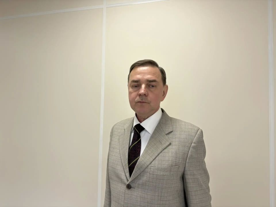 Продолжается ремонт на территории диагностического центра Станично-Луганской центральной больницы Продолжается ремонт на территории диагностического центра Станично-Луганской центральной больницы