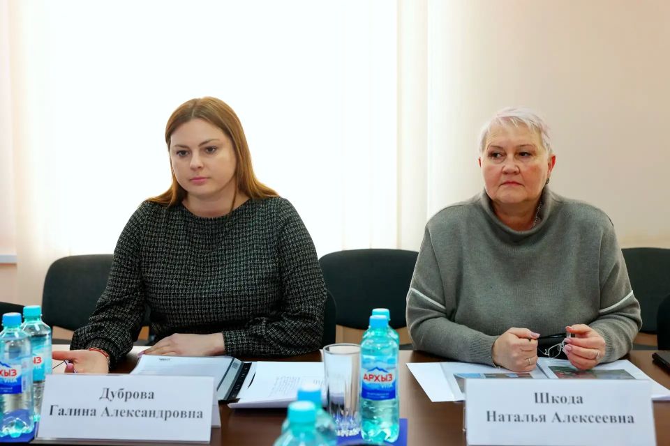 В Парламенте республики обсудили меры по ремонту и реконструкции памятников Великой Отечественной войны В Парламенте республики обсудили меры по ремонту и реконструкции памятников Великой Отечественной войны