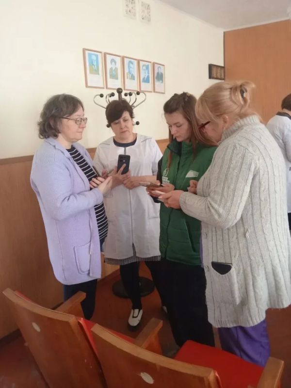 Уважаемые жители!. Сегодня, 24.04.2026, в городской поликлинике состоялось мероприятие в рамках Всероссийского онлайн-голосования за выбор объектов благоустройства в рамках федерального проекта «Формирование комфортной... Уважаемые жители!. Сегодня, 24.04.2026, в городской поликлинике состоялось мероприятие в рамках Всероссийского онлайн-голосования за выбор объектов благоустройства в рамках федерального проекта «Формирование комфортной...