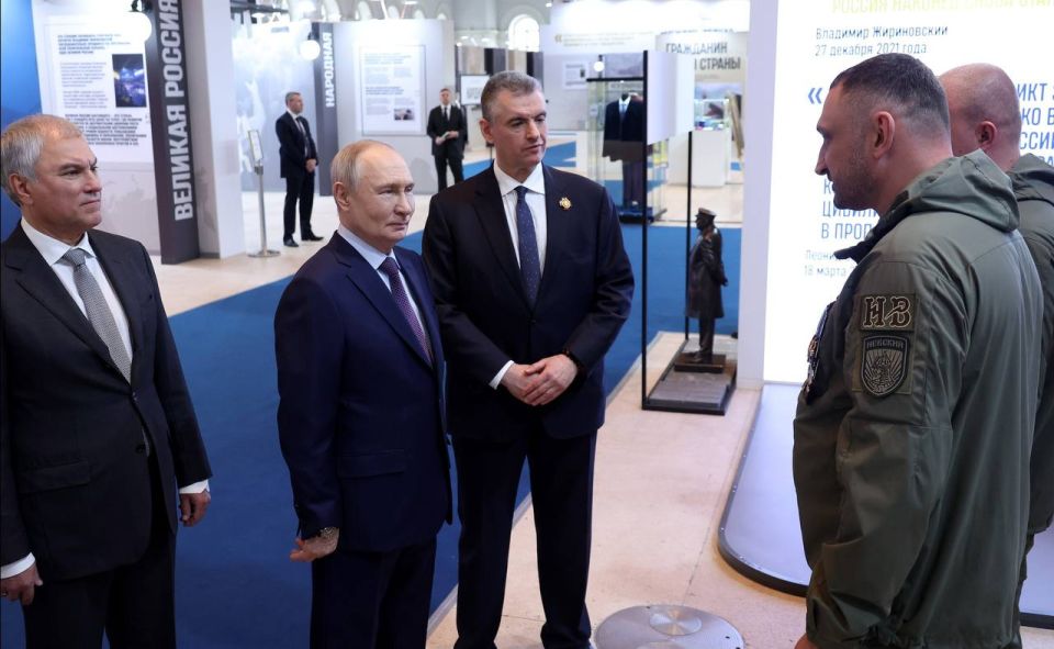 Леонид Слуцкий: Нашу выставку «Жириновский. Продолжение. ЛДПР» посетил Президент Леонид Слуцкий: Нашу выставку «Жириновский. Продолжение. ЛДПР» посетил Президент