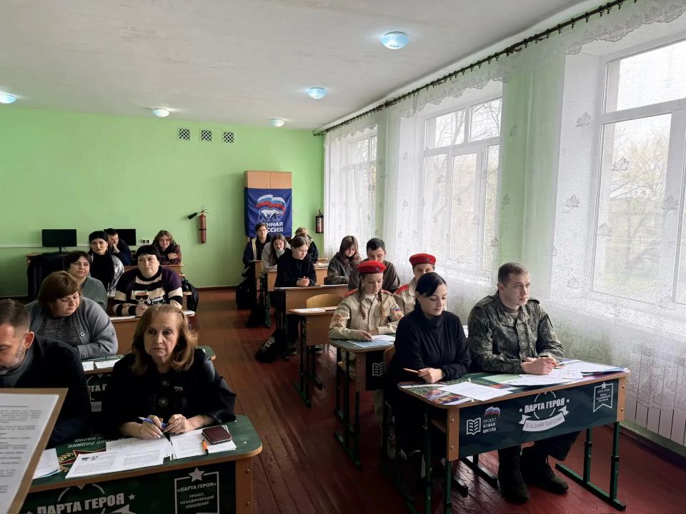 Брянковчане написали «Диктант Победы»: память, объединяющая поколения Брянковчане написали «Диктант Победы»: память, объединяющая поколения