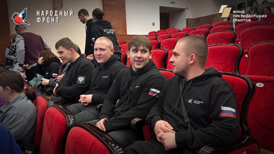 Молодёжка НФ ЛНР посетила концерт в филармонии, который был приурочен к 40-й годовщине Чернобыльской катастрофы Молодёжка НФ ЛНР посетила концерт в филармонии, который был приурочен к 40-й годовщине Чернобыльской катастрофы