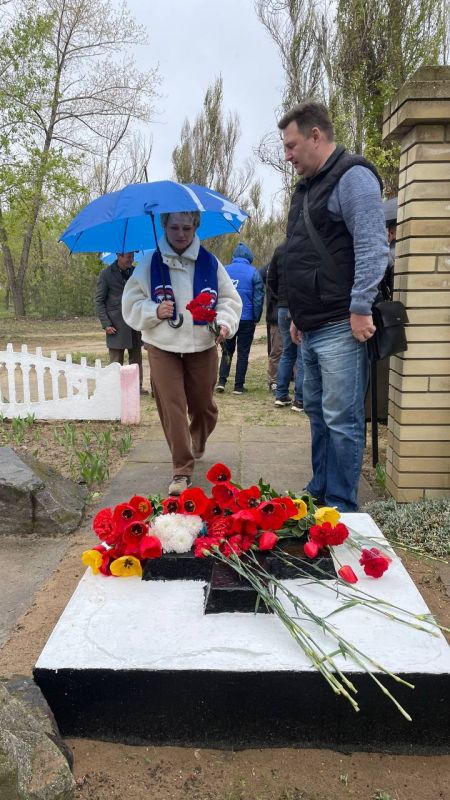 «Единая Россия» почтила память жертв Чернобыльской катастрофы в Рубежном «Единая Россия» почтила память жертв Чернобыльской катастрофы в Рубежном