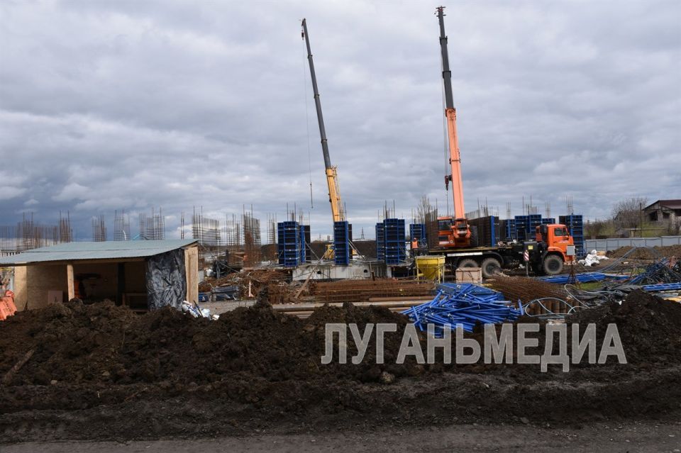 В Алчевске стартовали продажи квартир в новом жилом комплексе «Металлург» В Алчевске стартовали продажи квартир в новом жилом комплексе «Металлург»