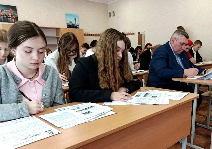 Новоайдарцы приняли участие в международной акции «Диктант Победы» Новоайдарцы приняли участие в международной акции «Диктант Победы»