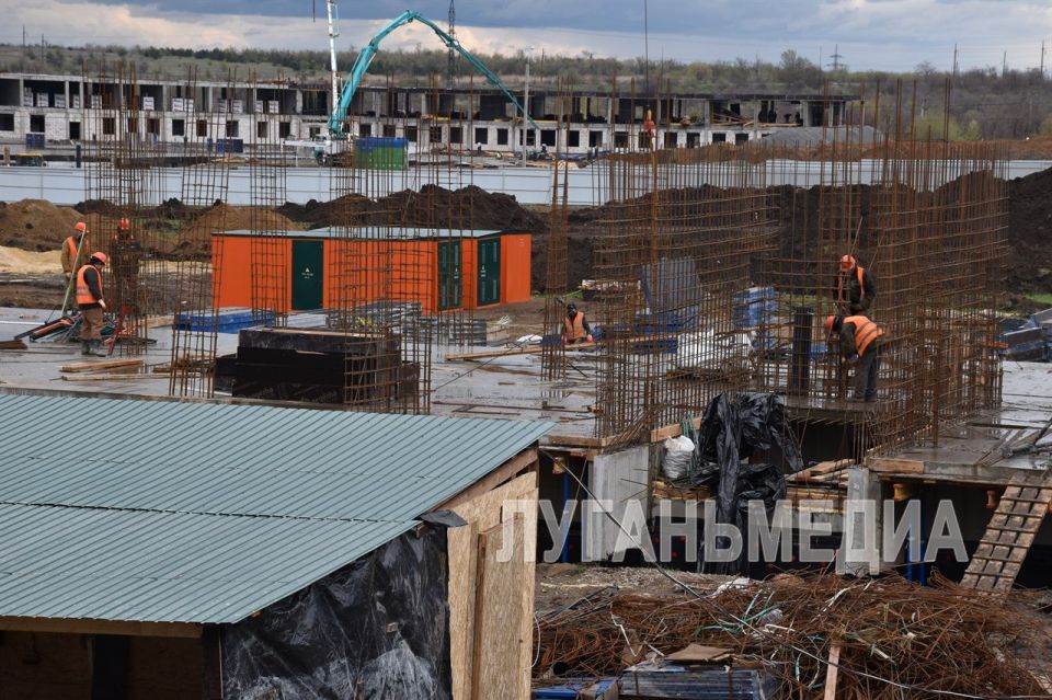 В Алчевске стартовали продажи квартир в новом жилом комплексе «Металлург» В Алчевске стартовали продажи квартир в новом жилом комплексе «Металлург»