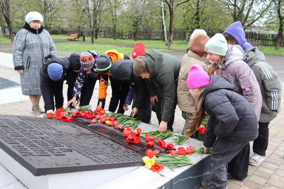 В Алмазной высадили «Сад Памяти» В Алмазной высадили «Сад Памяти»