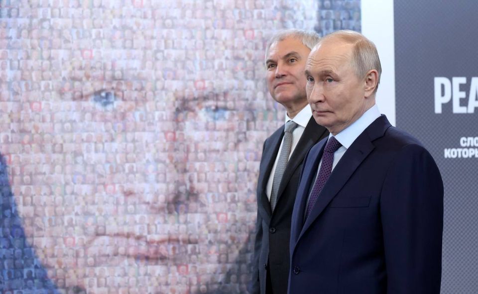 Леонид Слуцкий: Нашу выставку «Жириновский. Продолжение. ЛДПР» посетил Президент Леонид Слуцкий: Нашу выставку «Жириновский. Продолжение. ЛДПР» посетил Президент