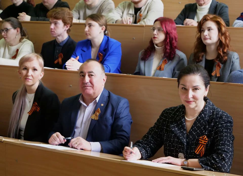 На вопросы «Диктанта Победы» ответили студенты вузов ЛНР На вопросы «Диктанта Победы» ответили студенты вузов ЛНР