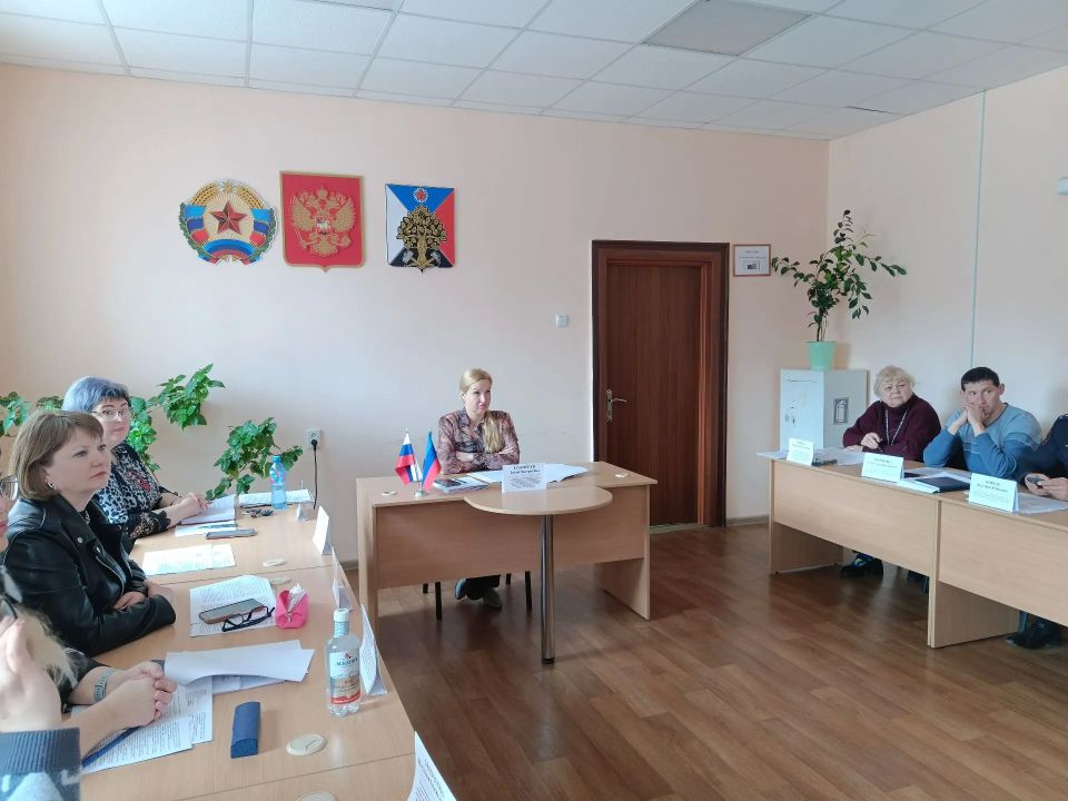 В Администрации городского округа город Ровеньки состоялось очередное заседание городской комиссии по делам несовершеннолетних и защите их прав под председательством заместителя Главы Администрации городского округа город... В Администрации городского округа город Ровеньки состоялось очередное заседание городской комиссии по делам несовершеннолетних и защите их прав под председательством заместителя Главы Администрации городского округа город...