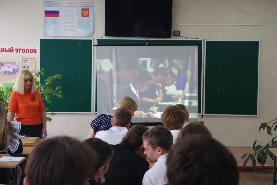 Сергей Крамаренко: Сегодня, 24 апреля 2026 года, по всей России и за рубежом прошла масштабная патриотическая акция «Диктант Победы», в которой приняли участие миллионы жителей Сергей Крамаренко: Сегодня, 24 апреля 2026 года, по всей России и за рубежом прошла масштабная патриотическая акция «Диктант Победы», в которой приняли участие миллионы жителей