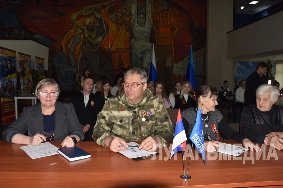 Краснодонские школьники и студенты написали «Диктант Победы» Краснодонские школьники и студенты написали «Диктант Победы»