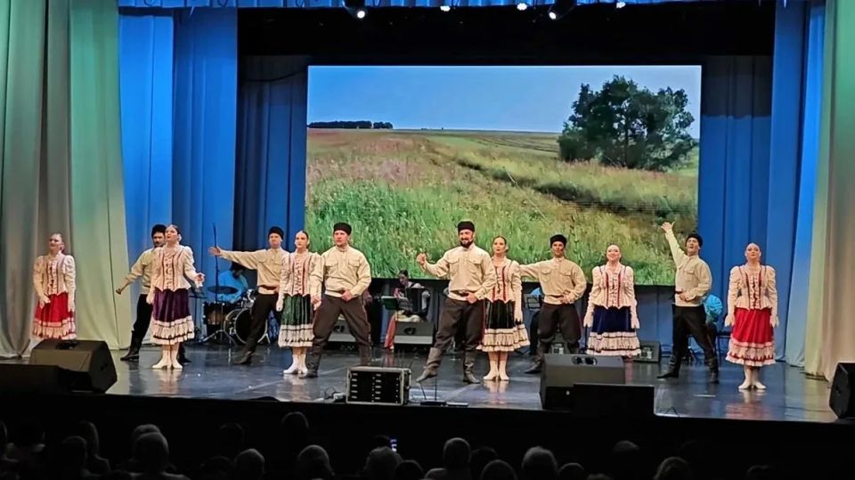 Впервые в Новосибирске — «Песни степного раздолья»! Впервые в Новосибирске — «Песни степного раздолья»!