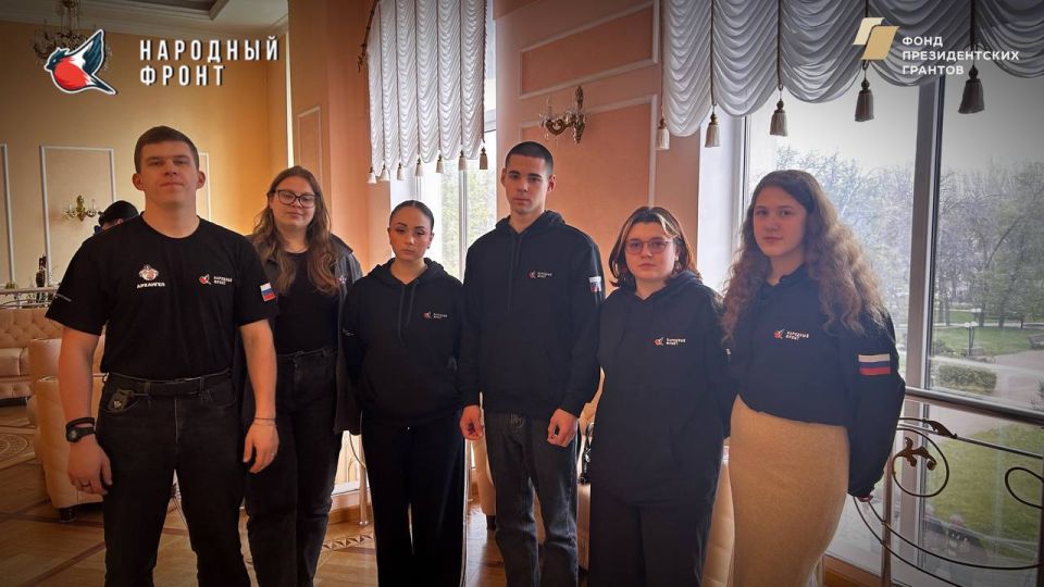 Молодёжка НФ ЛНР посетила концерт в филармонии, который был приурочен к 40-й годовщине Чернобыльской катастрофы Молодёжка НФ ЛНР посетила концерт в филармонии, который был приурочен к 40-й годовщине Чернобыльской катастрофы