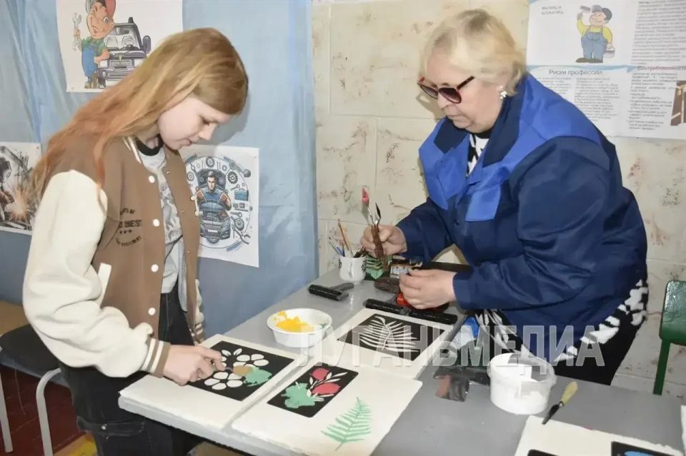 В Краснолучском строительном колледже состоялся день открытых дверей В Краснолучском строительном колледже состоялся день открытых дверей