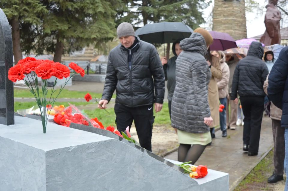 Память, которая не гаснет: Белокуракинский округ почтил ликвидаторов Чернобыльской катастрофы Память, которая не гаснет: Белокуракинский округ почтил ликвидаторов Чернобыльской катастрофы