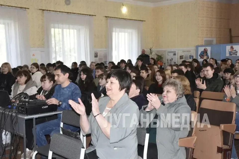В Краснолучском строительном колледже состоялся день открытых дверей В Краснолучском строительном колледже состоялся день открытых дверей