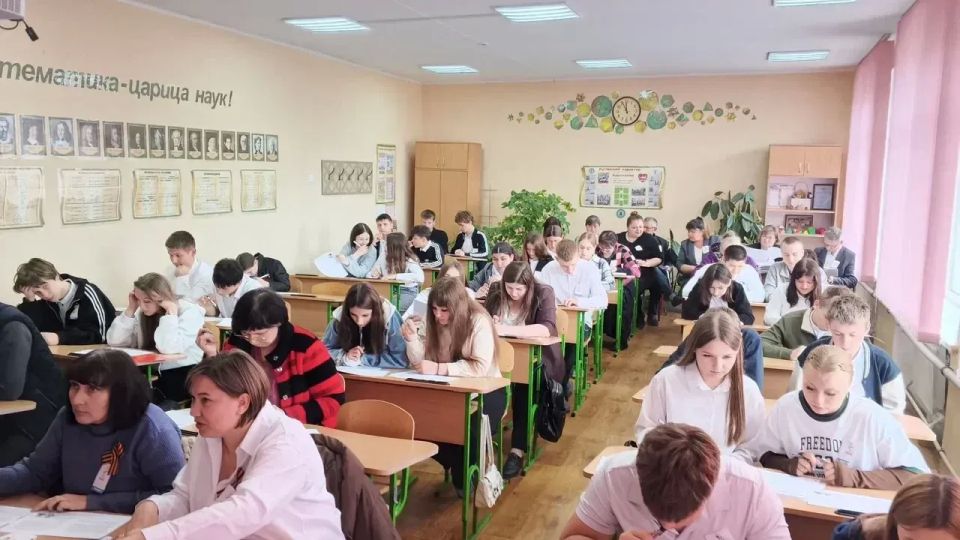 Новоайдарцы приняли участие в международной акции «Диктант Победы» Новоайдарцы приняли участие в международной акции «Диктант Победы»