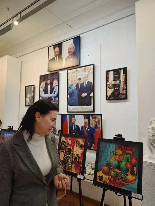 Яна Пащенко: Во время рабочей поездки в Москву мне удалось познакомиться с уникальным человеком — президентом Российской академии художеств, директором Московского музея современного искусства, заслуженным деятелем искусств... Яна Пащенко: Во время рабочей поездки в Москву мне удалось познакомиться с уникальным человеком — президентом Российской академии художеств, директором Московского музея современного искусства, заслуженным деятелем искусств...