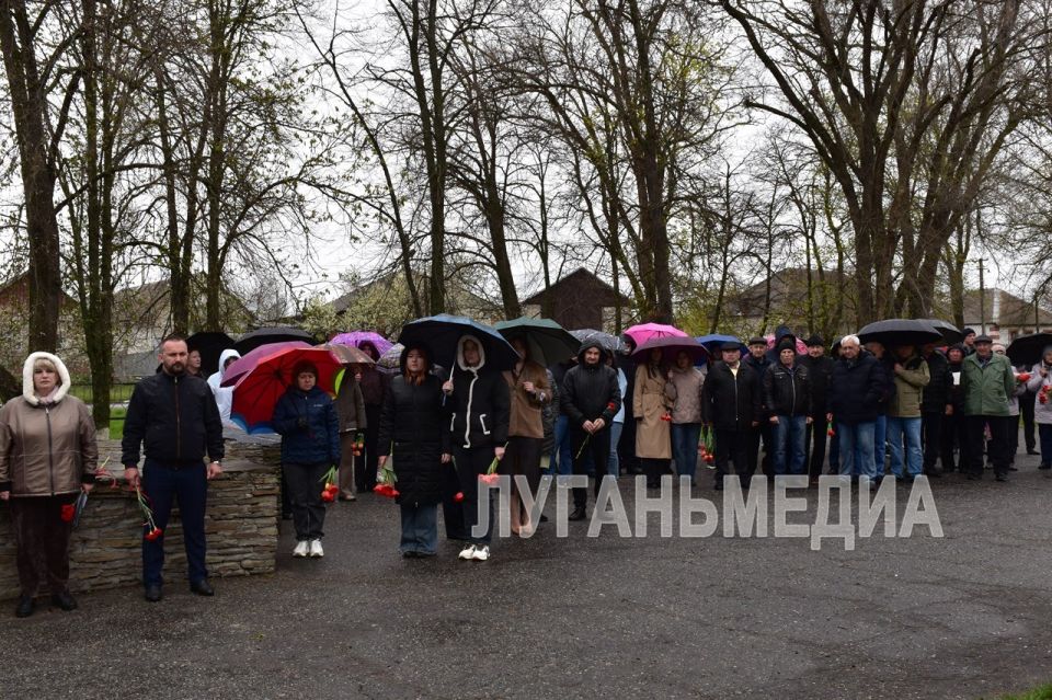 В Белокуракино почтили ликвидаторов чернобыльской катастрофы В Белокуракино почтили ликвидаторов чернобыльской катастрофы