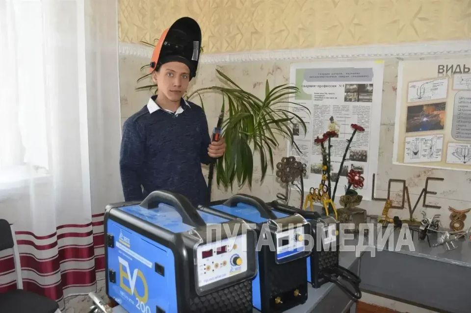 В Краснолучском строительном колледже состоялся день открытых дверей В Краснолучском строительном колледже состоялся день открытых дверей