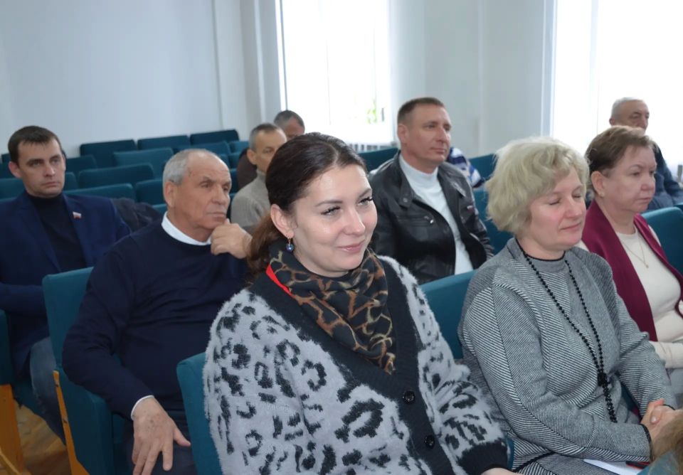 Сессия Совета Новоайдарского округа: Ключевые решения и планы на будущее Сессия Совета Новоайдарского округа: Ключевые решения и планы на будущее