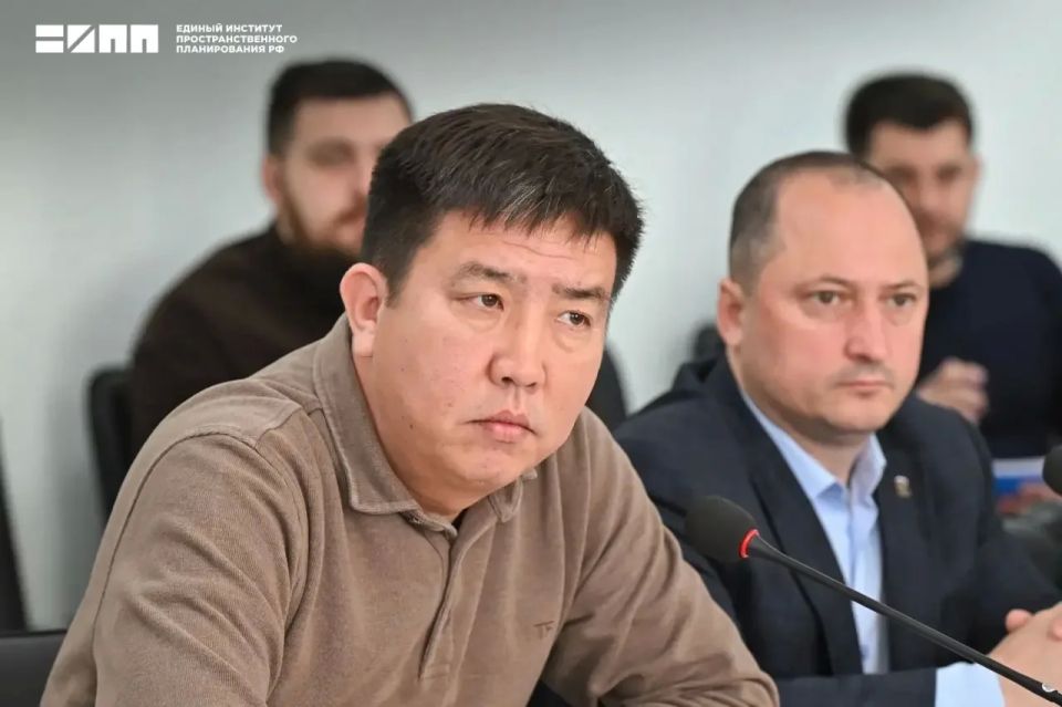 В городе Ровеньки ЛНР планируют развивать угледобывающую, легкую и пищевую промышленность В городе Ровеньки ЛНР планируют развивать угледобывающую, легкую и пищевую промышленность