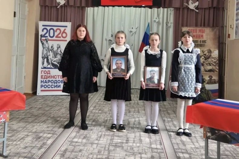 В Бирюковской специальной (коррекционной) школе-интернате состоялось открытие двух Парт героя В Бирюковской специальной (коррекционной) школе-интернате состоялось открытие двух Парт героя