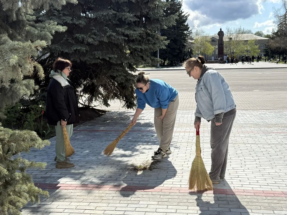 Чистота города — в наших руках Чистота города — в наших руках