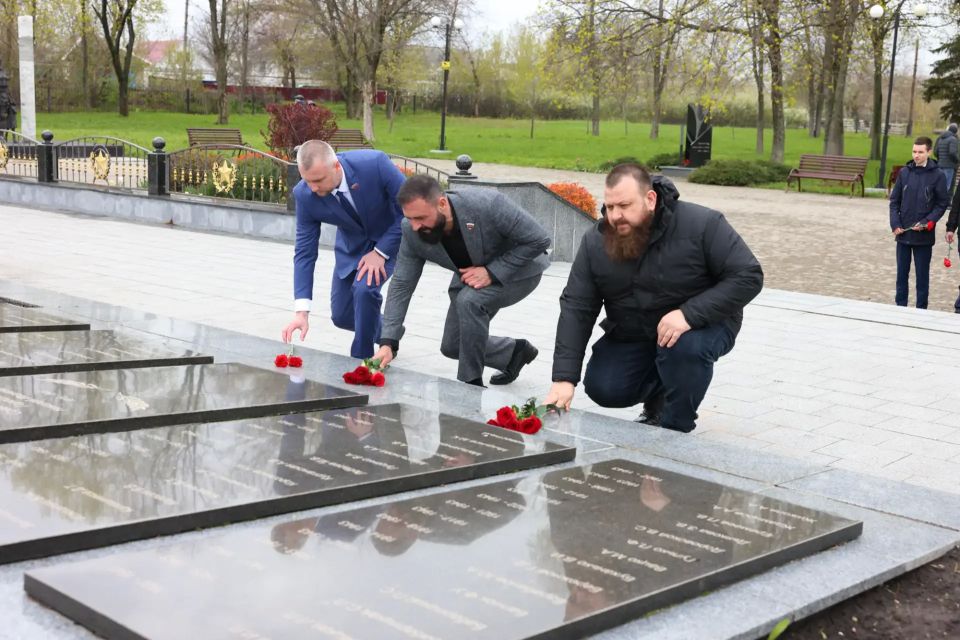 Иван Санаев и Максим Величко приняли участие в форуме, посвященном 120-летию Государственной Думы Иван Санаев и Максим Величко приняли участие в форуме, посвященном 120-летию Государственной Думы