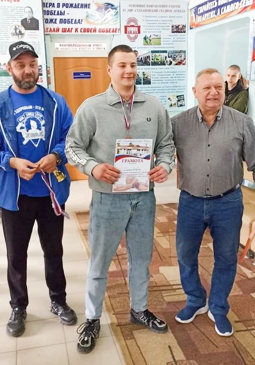 «ЧЕСТЬ ИМЕЮ»: на стадионе «Победа» встретились студенты, старшеклассники и герои СВО «ЧЕСТЬ ИМЕЮ»: на стадионе «Победа» встретились студенты, старшеклассники и герои СВО