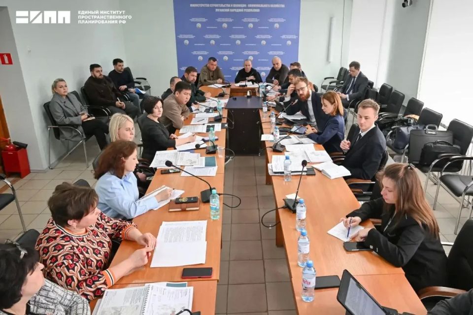 В городе Ровеньки ЛНР планируют развивать угледобывающую, легкую и пищевую промышленность В городе Ровеньки ЛНР планируют развивать угледобывающую, легкую и пищевую промышленность