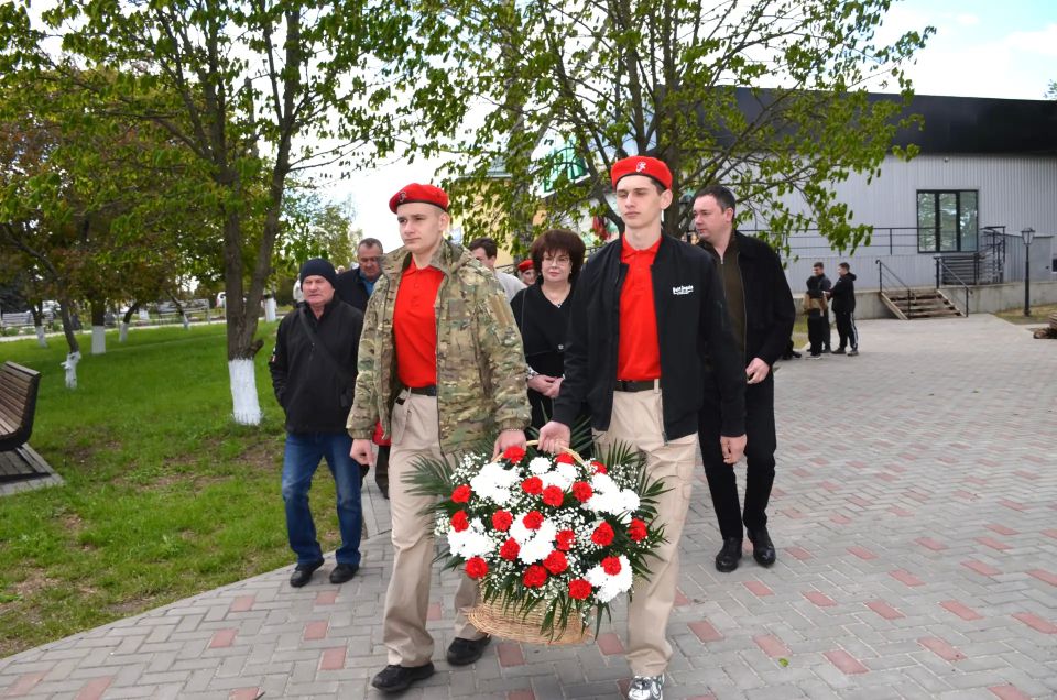 Память о подвиге: В Новоайдаре прозвучали "Колокола Чернобыля" в преддверии 40-летия трагедии Память о подвиге: В Новоайдаре прозвучали "Колокола Чернобыля" в преддверии 40-летия трагедии