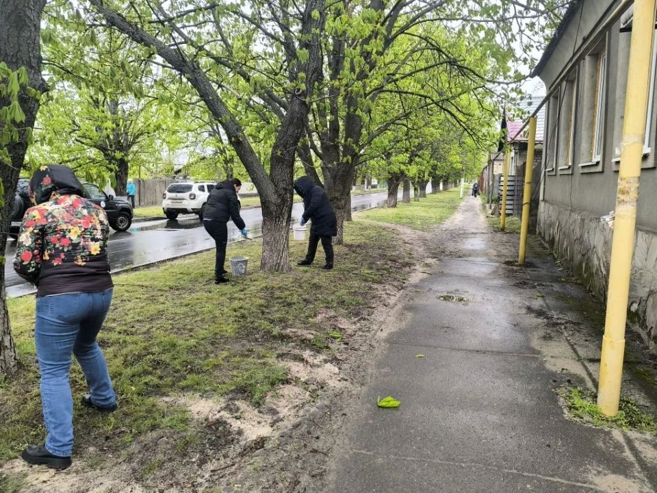 Станично-Луганский округ присоединился к Всероссийскому субботнику Станично-Луганский округ присоединился к Всероссийскому субботнику