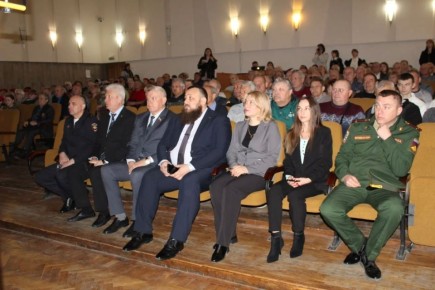 ������� � ���������� ���������� ������������� �������, ����������� 40-� ��������� ������������� ��������