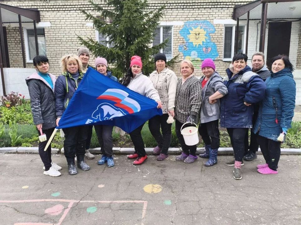 На территории муниципального образования городской округ город Ровеньки Луганской Народной Республики состоялся Всероссийский субботник На территории муниципального образования городской округ город Ровеньки Луганской Народной Республики состоялся Всероссийский субботник