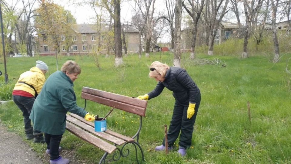 Сегодня в Суходольске в парке им. В. Терешковой прошел Всероссийский субботник, в котором приняли участие 78 человек Сегодня в Суходольске в парке им. В. Терешковой прошел Всероссийский субботник, в котором приняли участие 78 человек