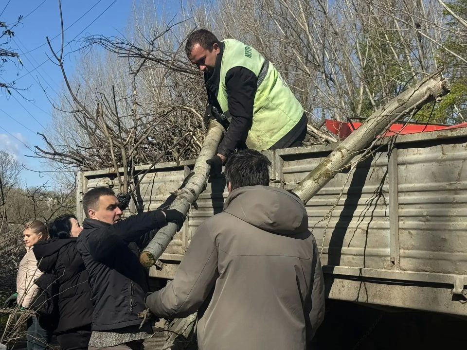 Минцифры ЛНР присоединилось к Всероссийскому субботнику! Минцифры ЛНР присоединилось к Всероссийскому субботнику!
