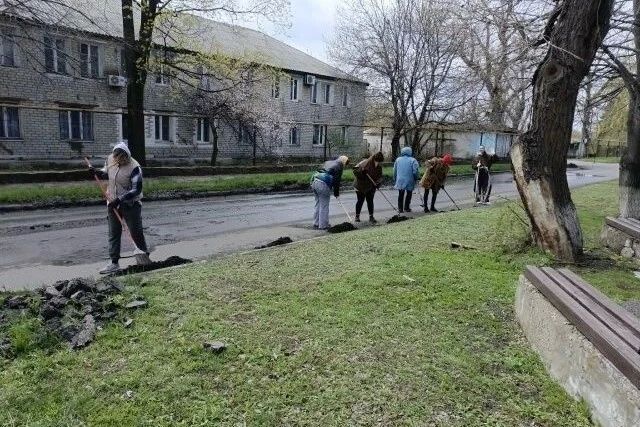 В Червонопартизанске прошел Всероссийский субботник В Червонопартизанске прошел Всероссийский субботник