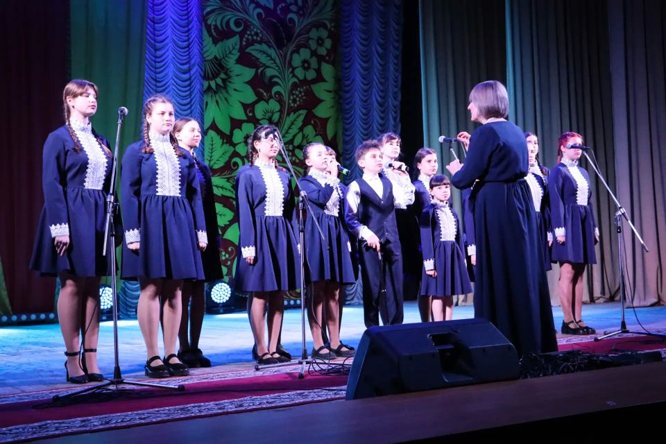В Стаханове стартовал I тур фестиваля-конкурса «Кубок Матусовского» В Стаханове стартовал I тур фестиваля-конкурса «Кубок Матусовского»