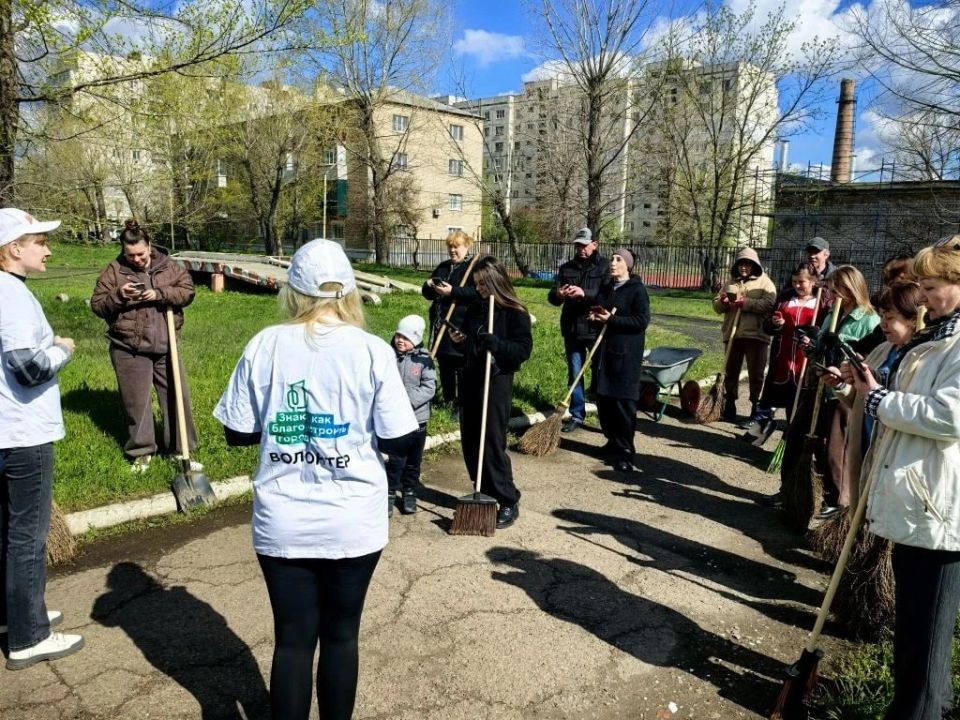 25 апреля на Краснодонщине прошел Всероссийский субботник 25 апреля на Краснодонщине прошел Всероссийский субботник