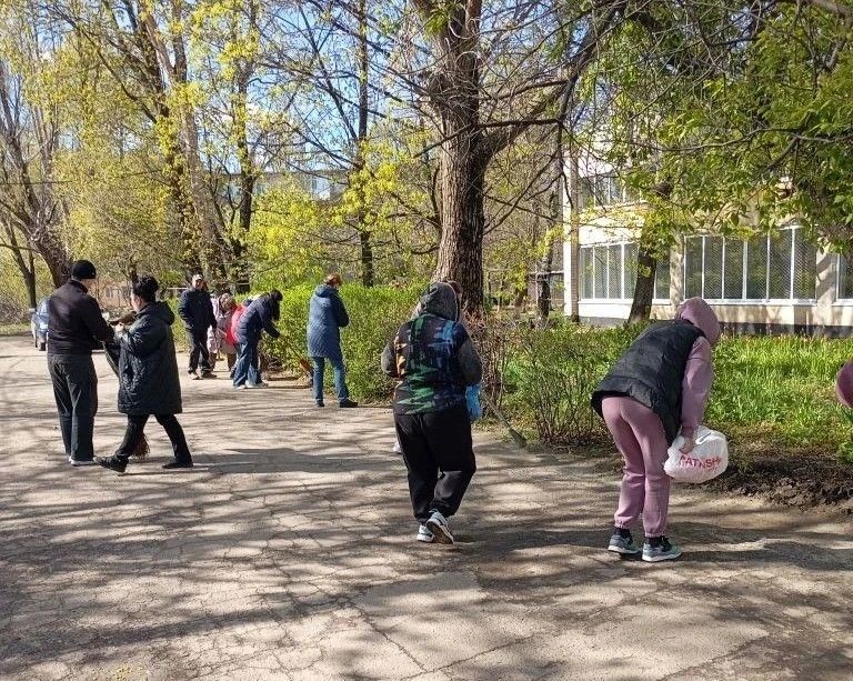 Сегодня наш муниципалитет активно приводится в порядок после зимнего сезона Сегодня наш муниципалитет активно приводится в порядок после зимнего сезона