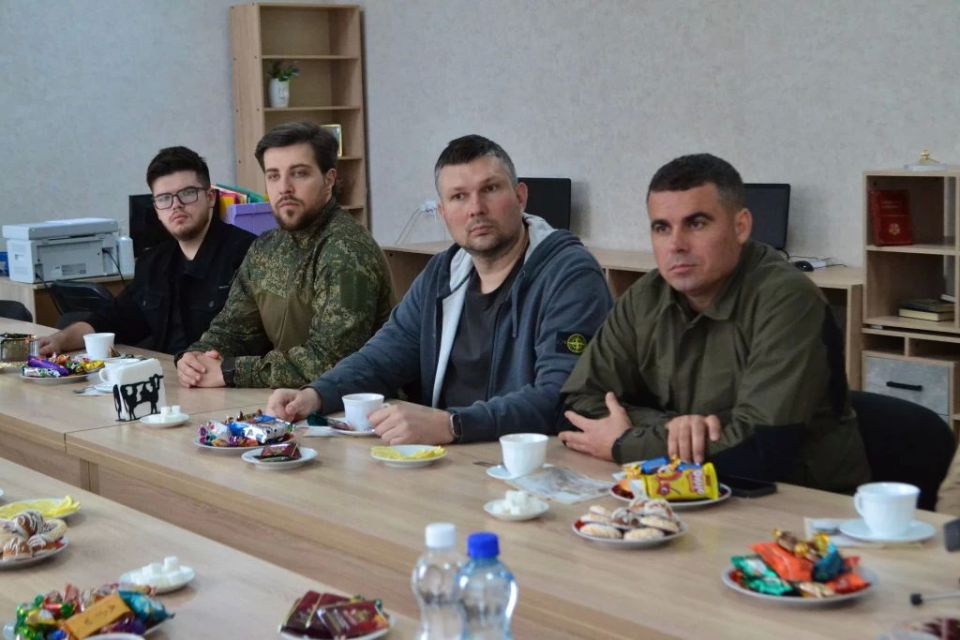 Депутаты городского Совета Луганска провели встречу с депутатами Краснодарской городской Думы Депутаты городского Совета Луганска провели встречу с депутатами Краснодарской городской Думы