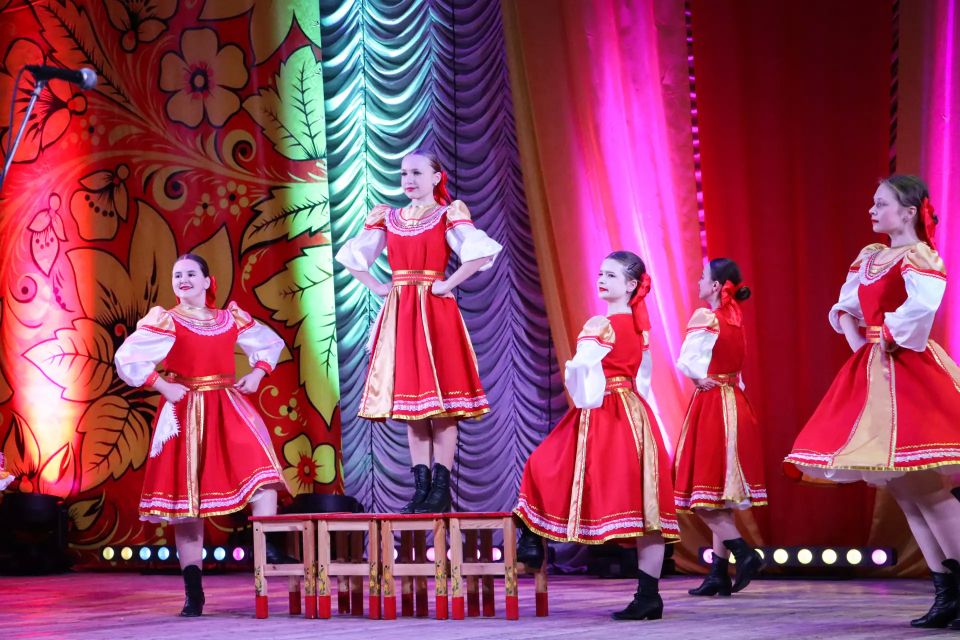 В Стаханове стартовал I тур фестиваля-конкурса «Кубок Матусовского» В Стаханове стартовал I тур фестиваля-конкурса «Кубок Матусовского»