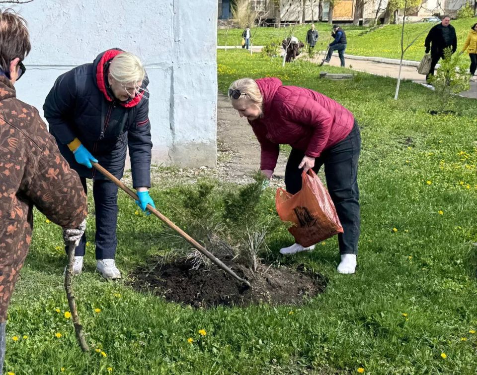 Сегодня наш муниципалитет активно приводится в порядок после зимнего сезона Сегодня наш муниципалитет активно приводится в порядок после зимнего сезона