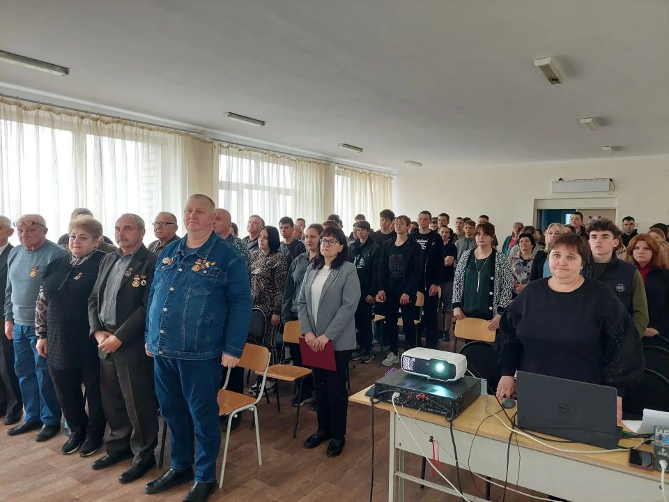 Память о Чернобыле жива: состоялся вечер скорби и благодарности в Новосветловке Память о Чернобыле жива: состоялся вечер скорби и благодарности в Новосветловке