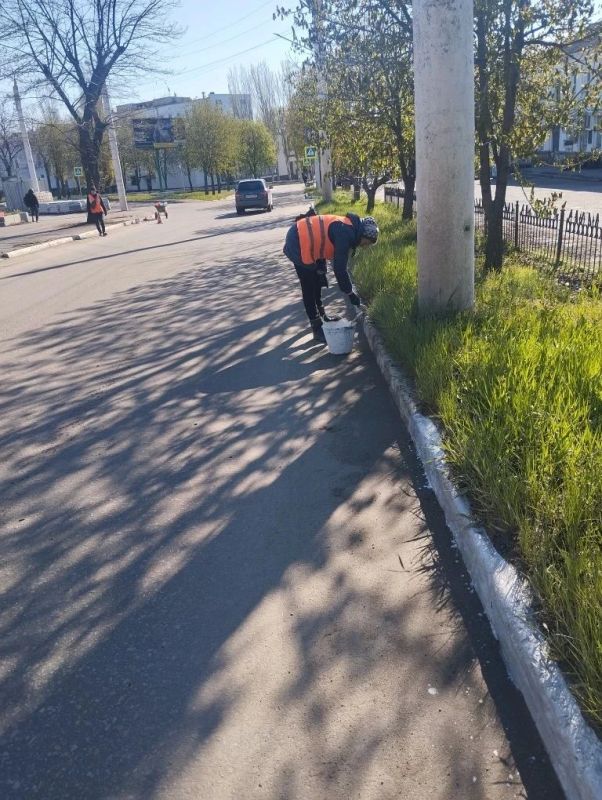 Коммунальщики приняли участие во Всероссийском субботнике! Коммунальщики приняли участие во Всероссийском субботнике!